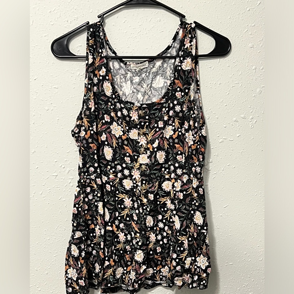 Buckle Floral tank- Black